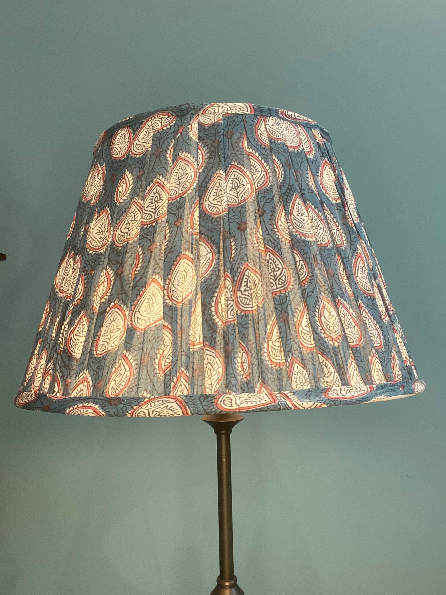 Lampshades in printed cotton medium