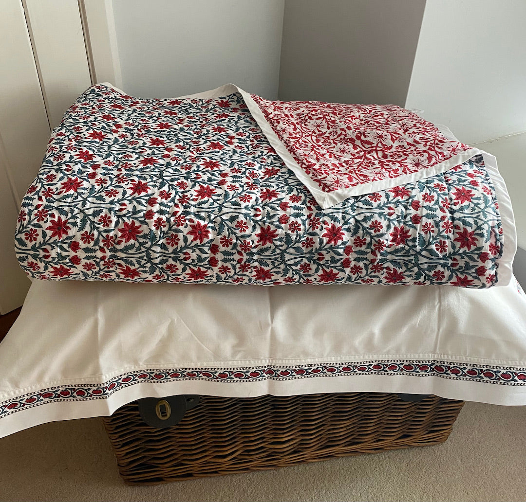 All-over Floral Print cotton reversible Quilt