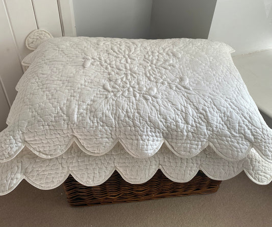 Trapunto quilted cotton Pillow cases