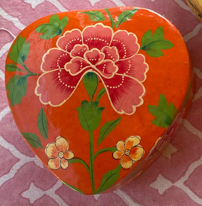 Gift Box in Painted Paper Mache - Heart
