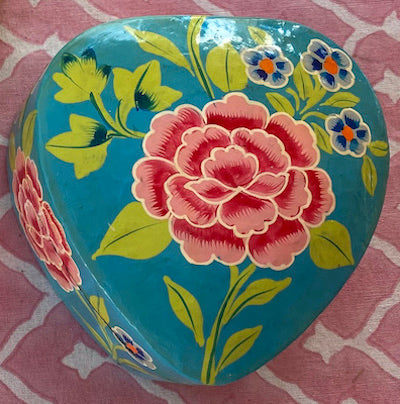 Gift Box in Painted Paper Mache - Heart