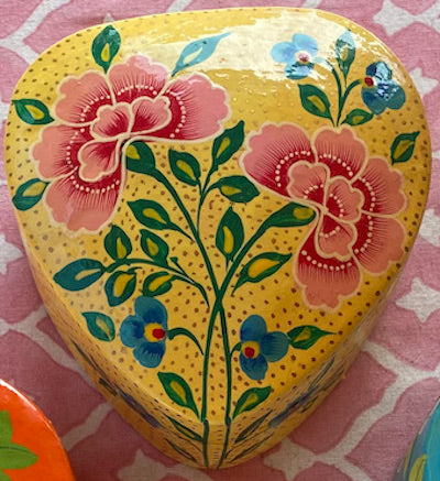Gift Box in Painted Paper Mache - Heart
